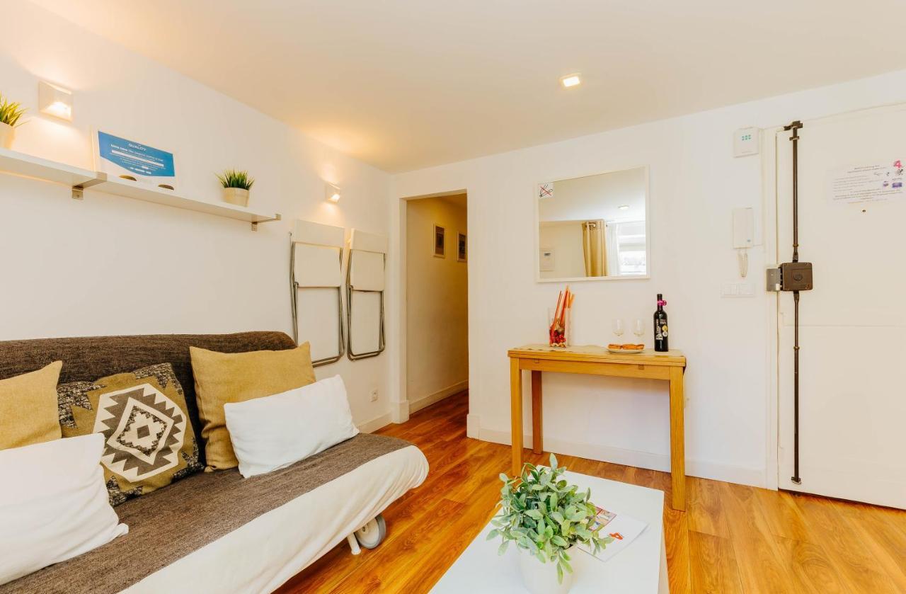 Rent4Rest Bairro Alto Charming 1Bd Apartment Lisbon Luaran gambar