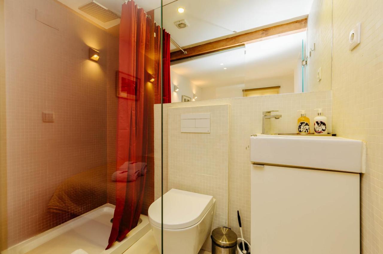 Rent4Rest Bairro Alto Charming 1Bd Apartment Lisbon Luaran gambar
